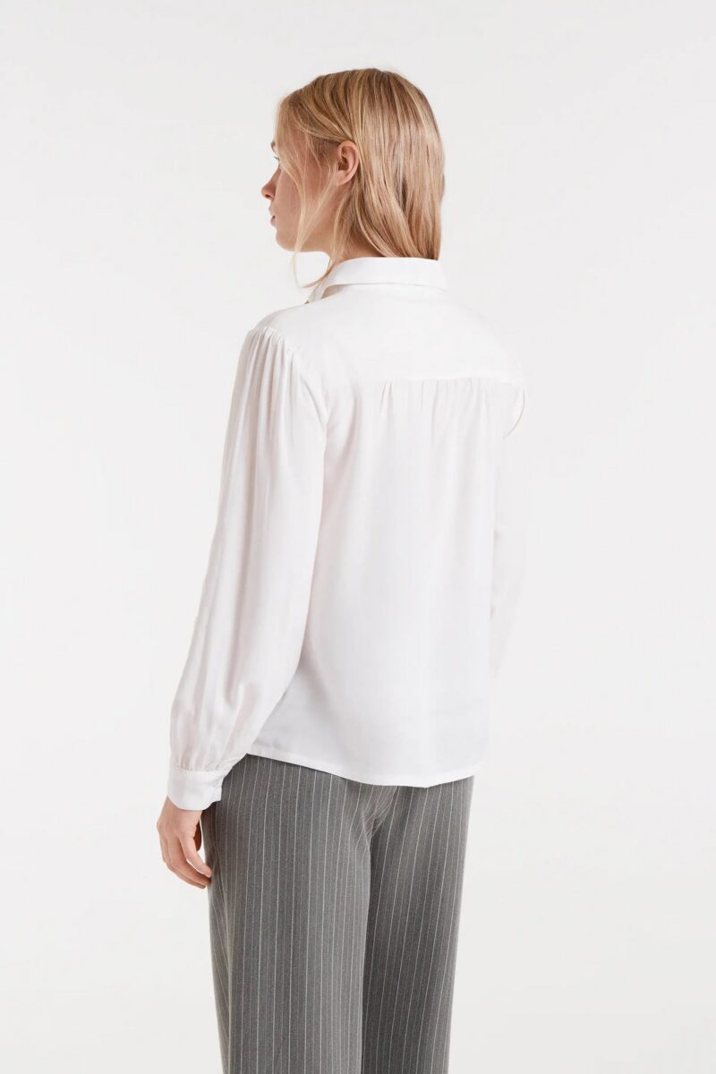 CAMICIA BIANCA CON RICAMO - immagine 2