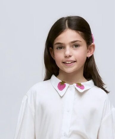 CAMICETTA CON RICAMO FRAGOLA